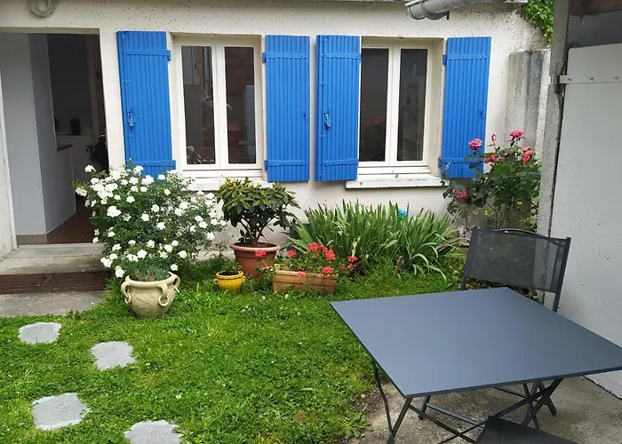 Le 5 Apartment Guitres